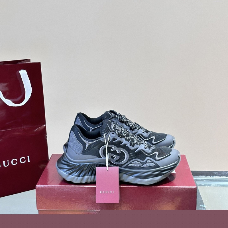G*u*i casual shoes